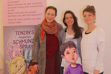 Kristiane, Claudia, Sylvia und Tenzin.